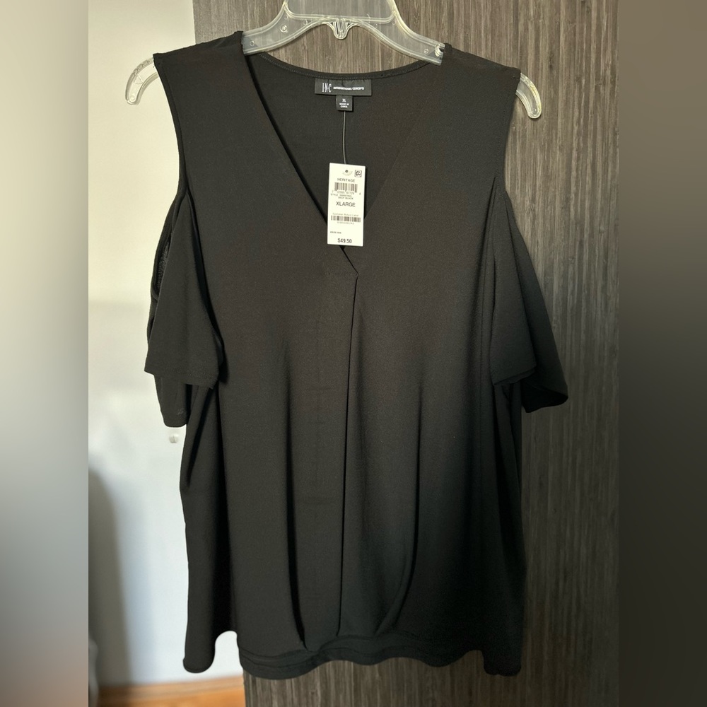 Brand New tags INC Womens cold shoulder shirt size XL